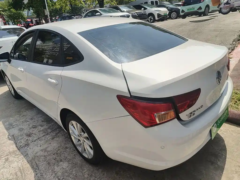 Buick Verano — миниатюра 5