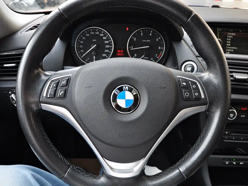 BMW X1 — миниатюра 15