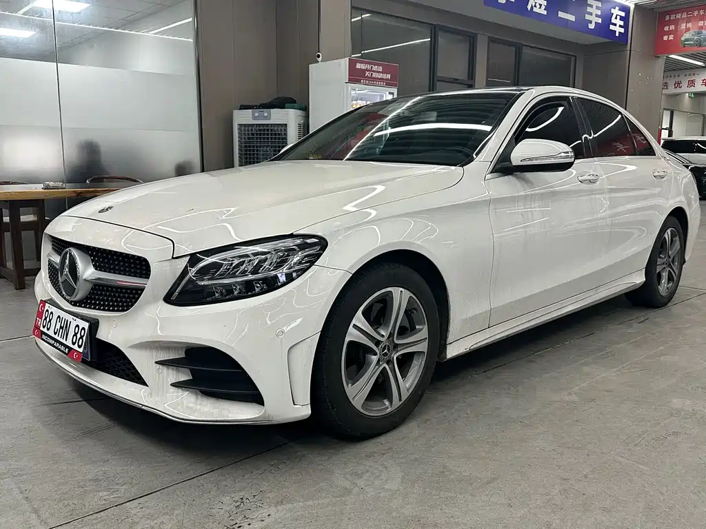 Mercedes-Benz C-Class 2020