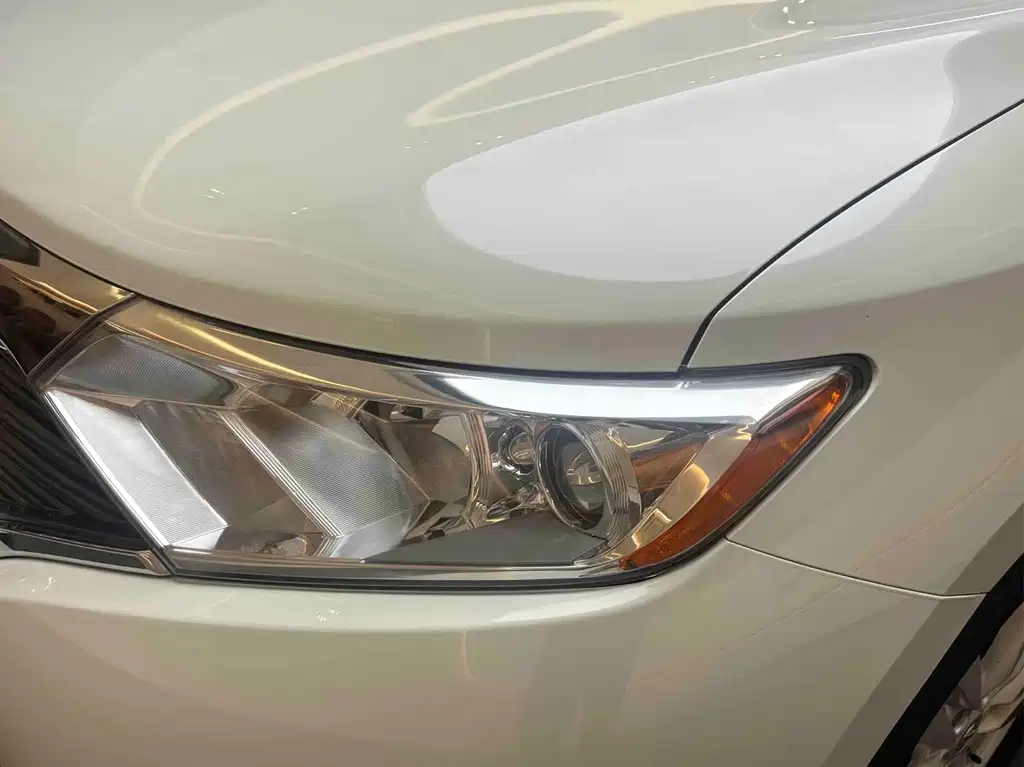 Nissan Quest — миниатюра 13