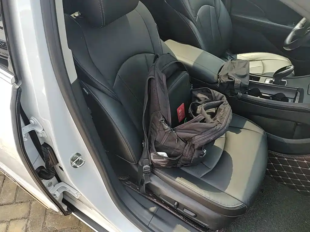 Buick LaCrosse — миниатюра 25