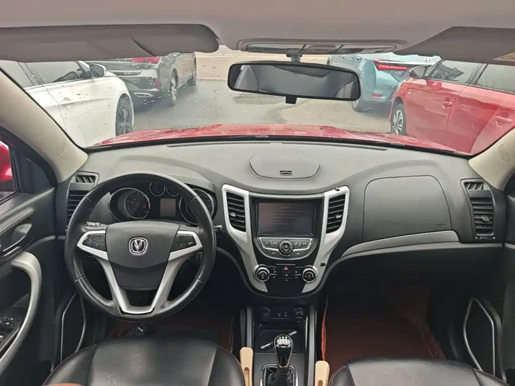 Changan CS35 2015 1.6L MT Luxury IV