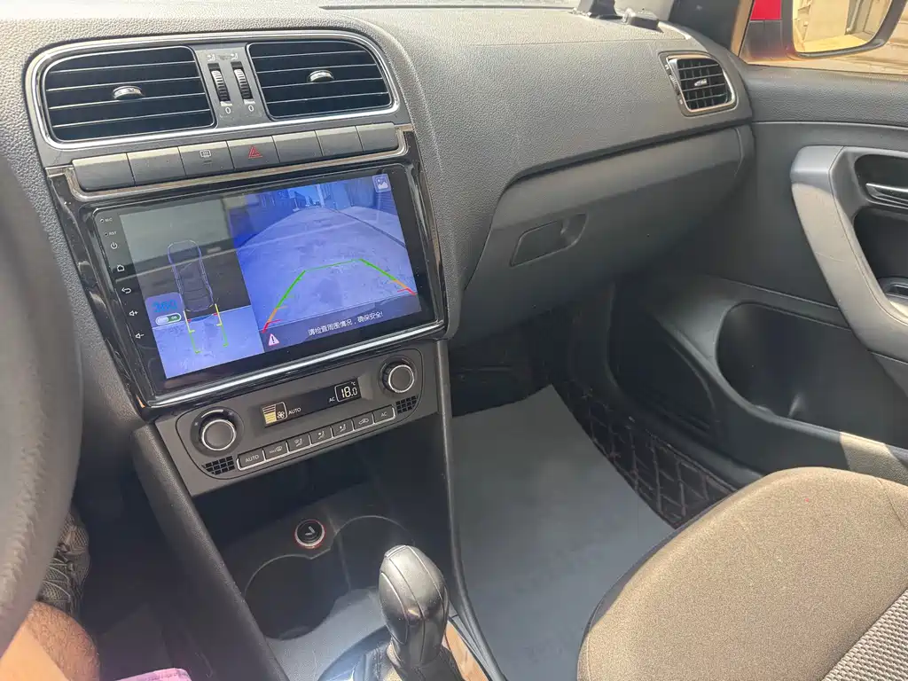 Volkswagen Polo — миниатюра 15