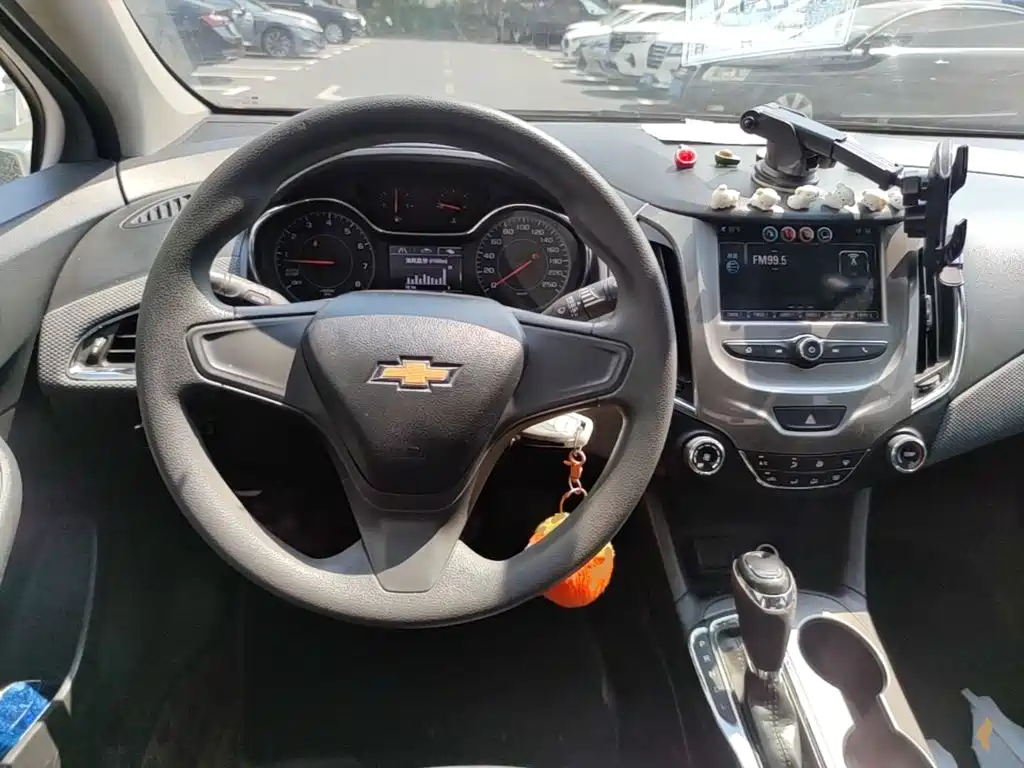 Chevrolet Cruze — миниатюра 11