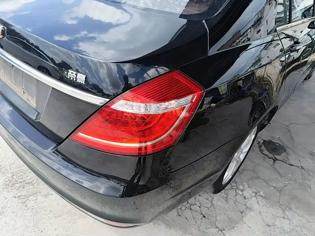 Geely Emgrand — миниатюра 8
