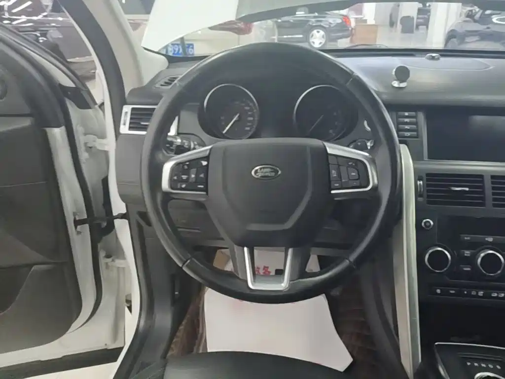 Land Rover Discovery Sport — миниатюра 11