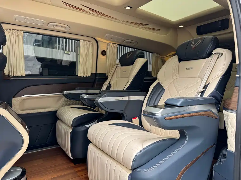 MERCEDES-BENZ V CLASS