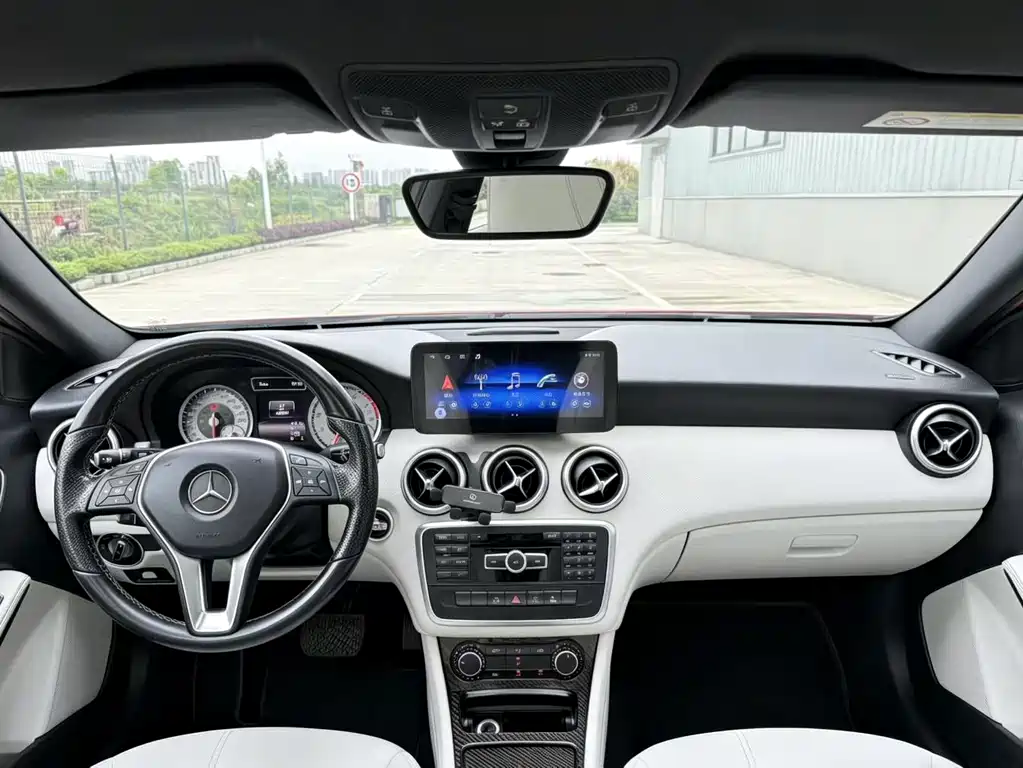 Mercedes-Benz A-Class (Import) — миниатюра 9