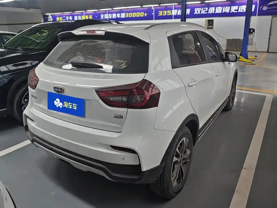 Geely Vision X3 — миниатюра 3