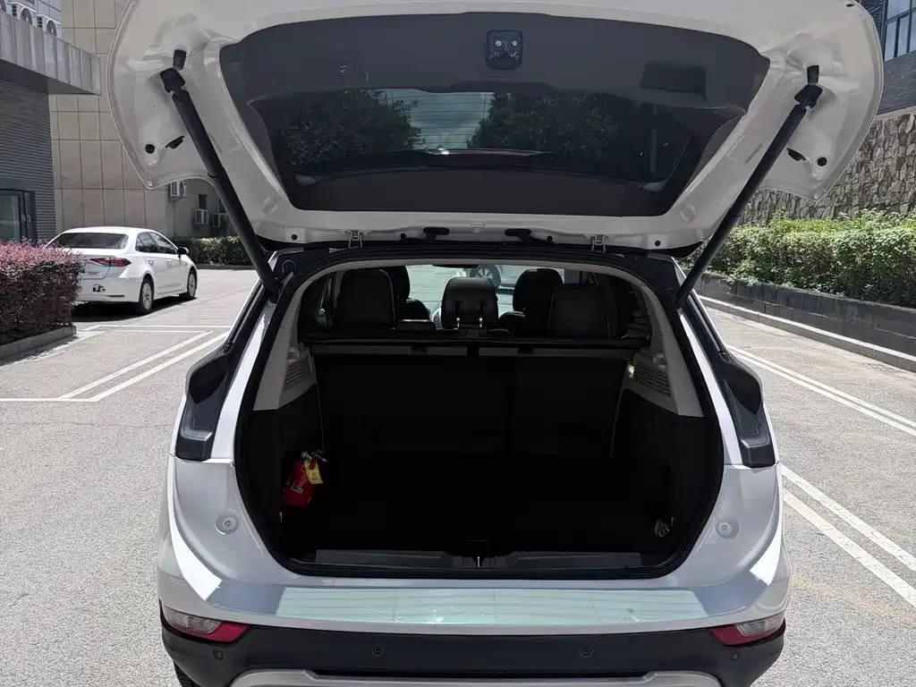 Lincoln MKC — миниатюра 12