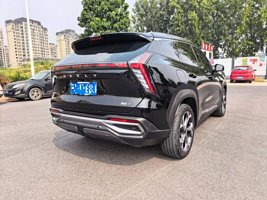 Geely Boyue L — миниатюра 8