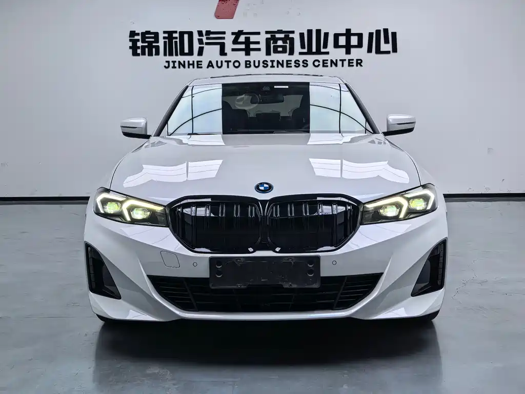 BMW i3 2022 eDrive 35 L