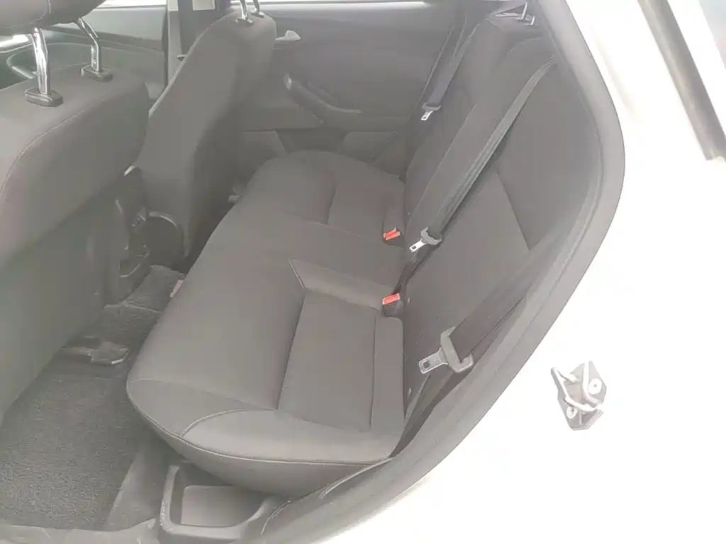 Ford Focus — миниатюра 17