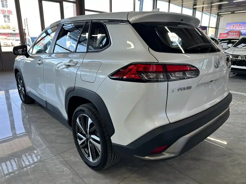 Toyota Frontlander — миниатюра 4