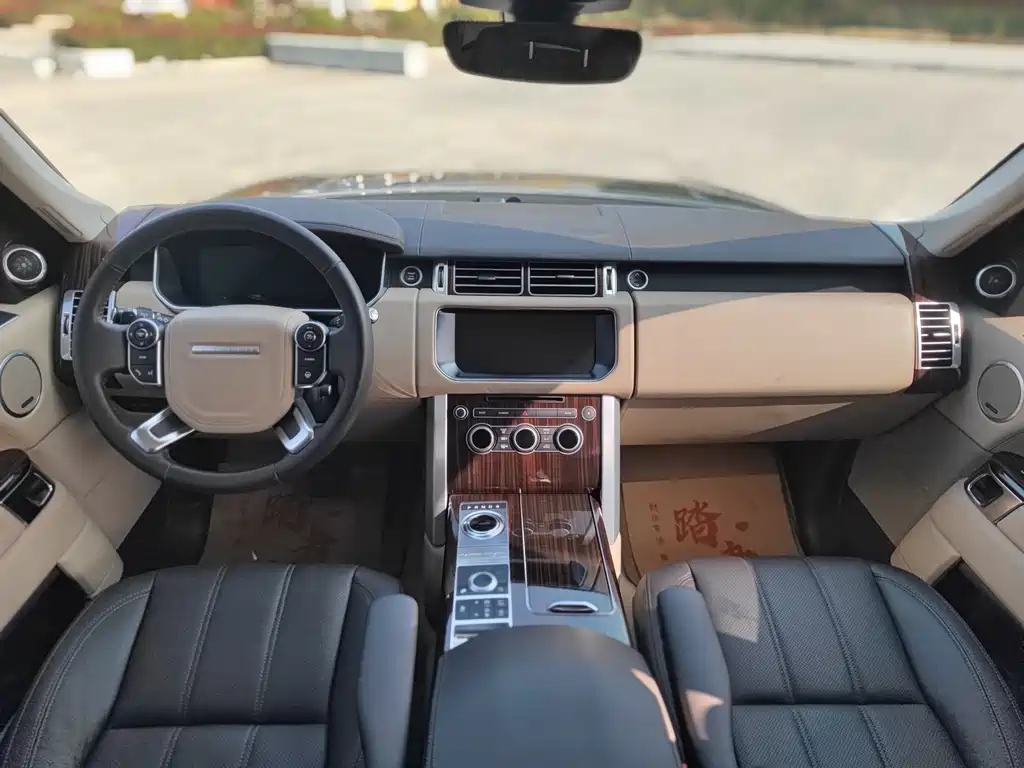 LAND ROVER RANGE ROVER