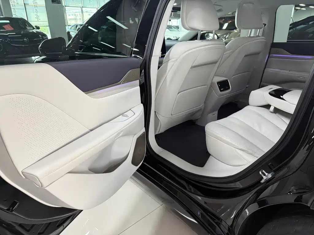 Buick Electra L7 — миниатюра 13
