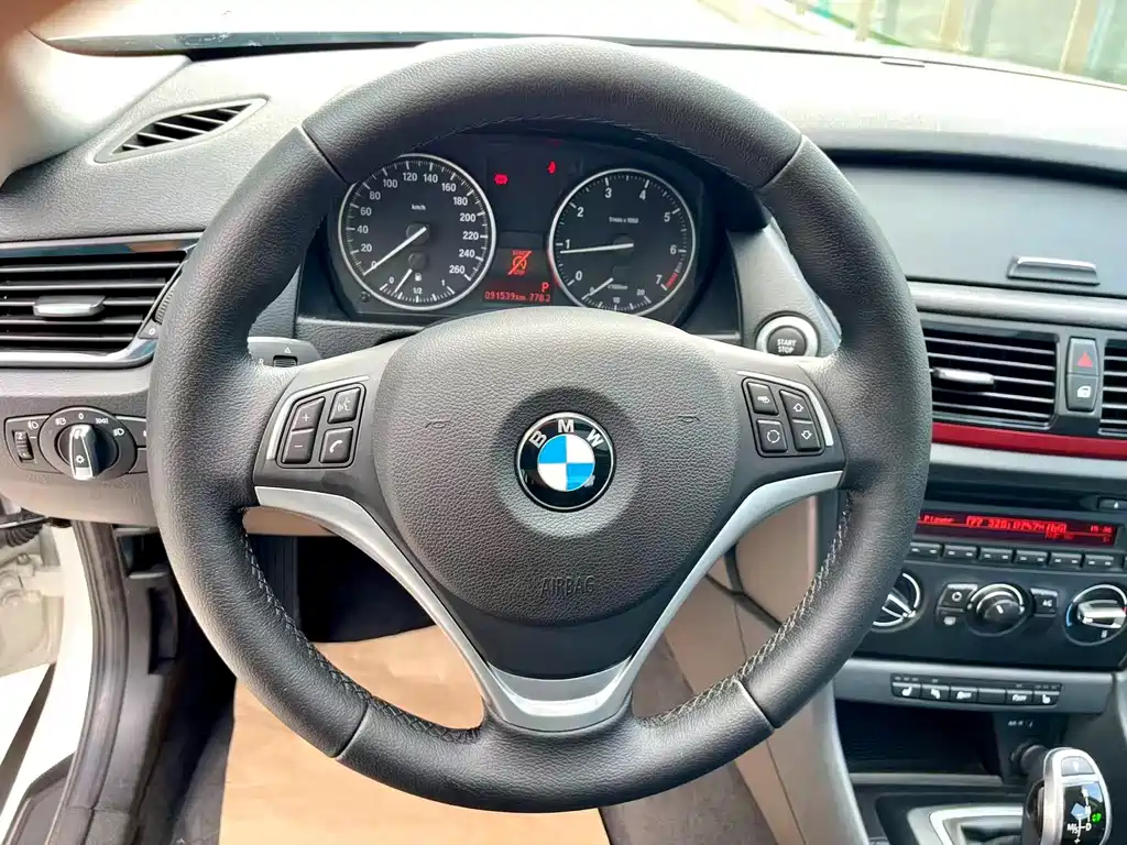 BMW X1 — миниатюра 10