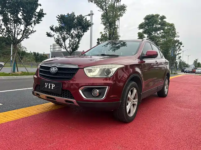 2016 Bestune X80