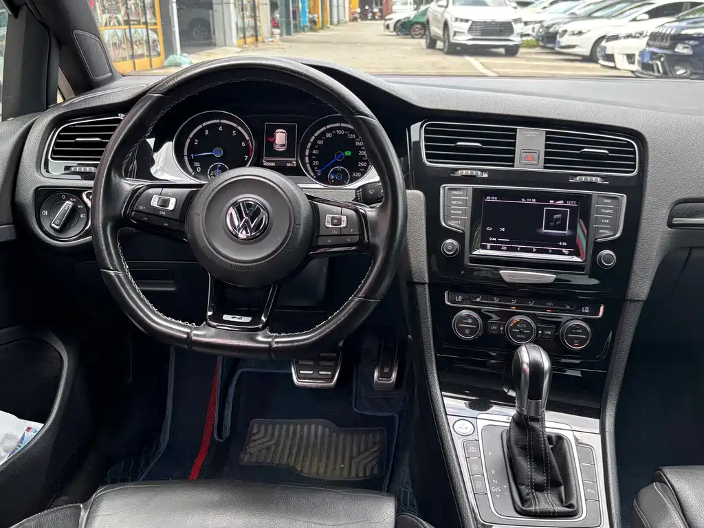 Volkswagen Golf (Import) — миниатюра 11