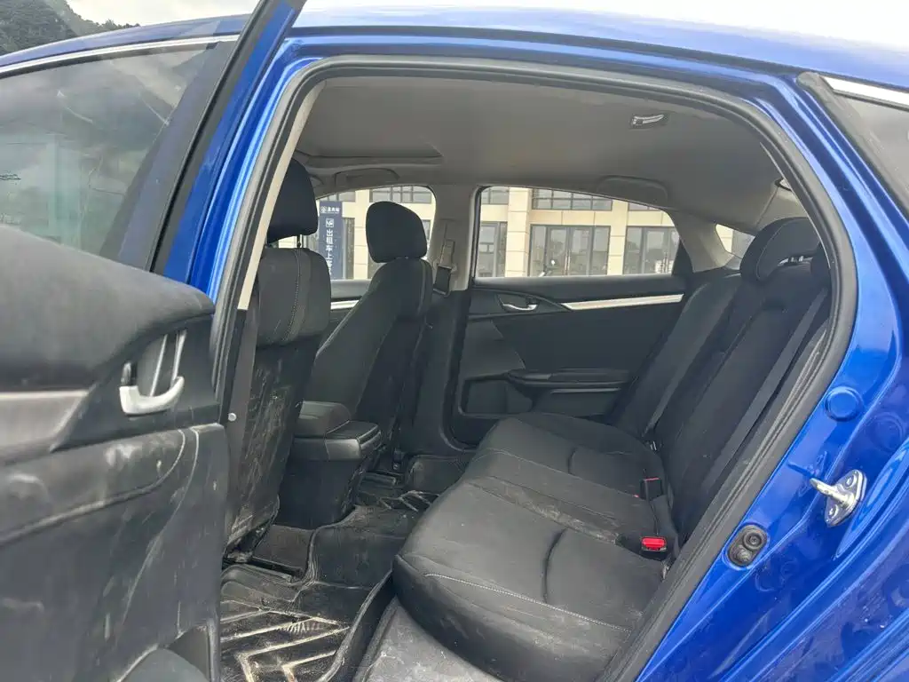 Honda Civic — миниатюра 9