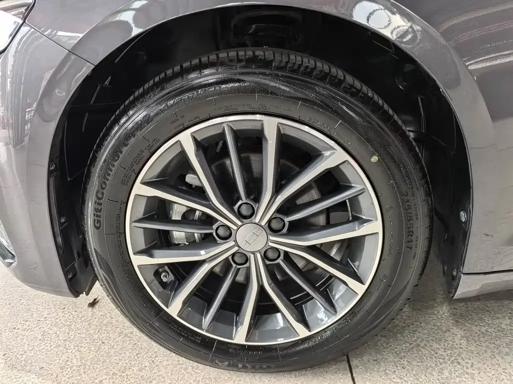 Geely Preface 2025 1.5TD