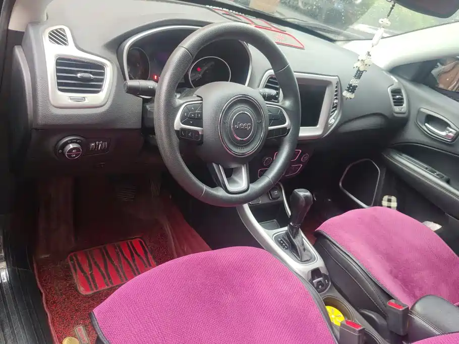 Jeep Compass — миниатюра 12