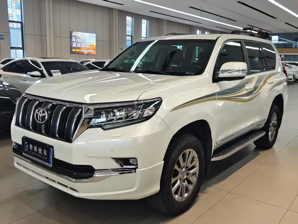 TOYOTA PRADO