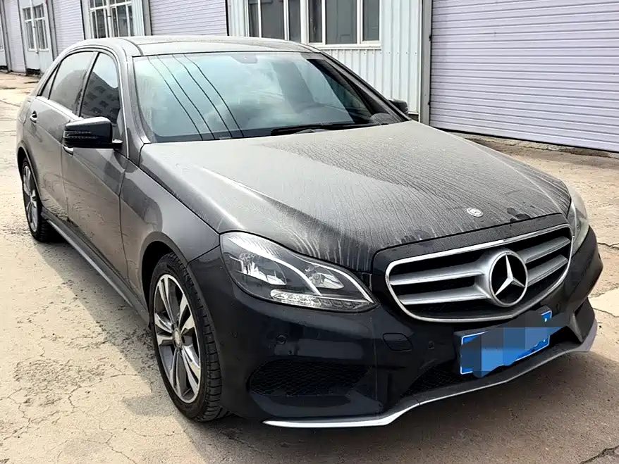 Mercedes-Benz E-Class — миниатюра 2