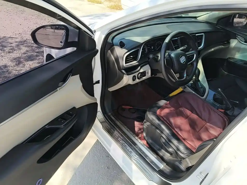 Buick Excelle — миниатюра 16