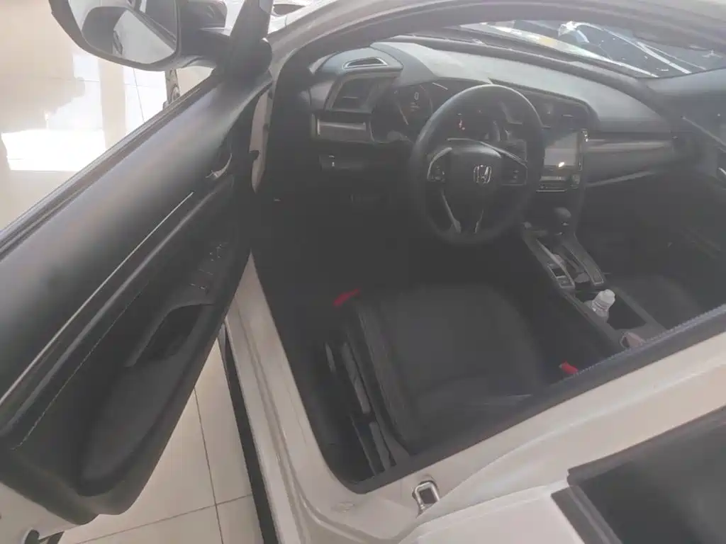 Honda Civic — миниатюра 16