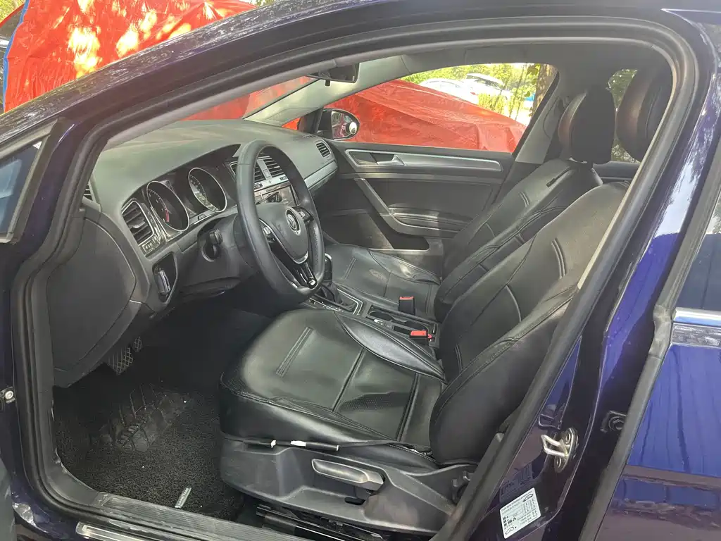 Volkswagen Golf — миниатюра 4