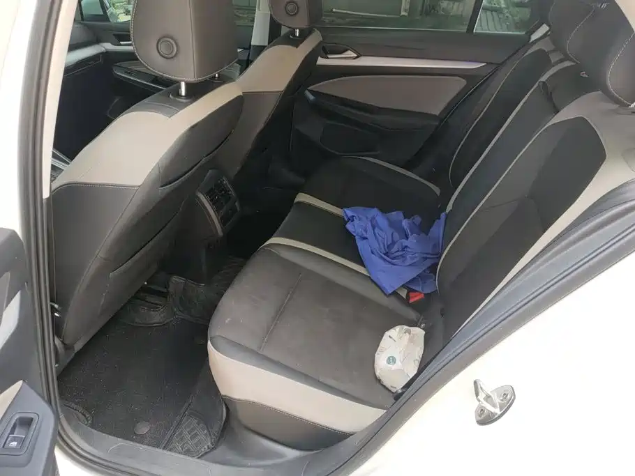 Volkswagen Golf — миниатюра 11