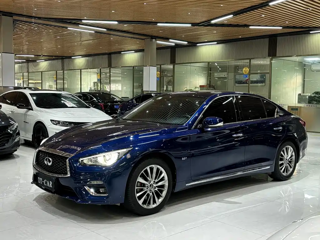 Infiniti Q50L