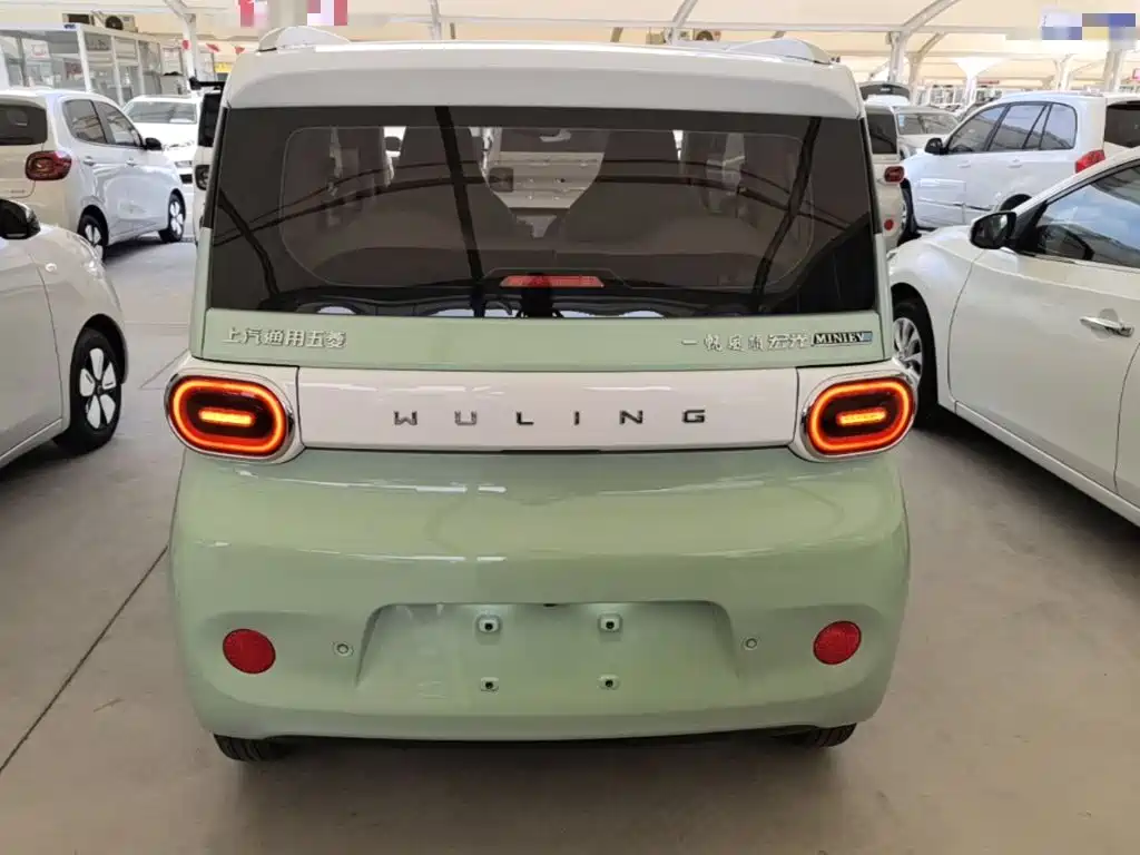 Wuling MINIEV — миниатюра 6
