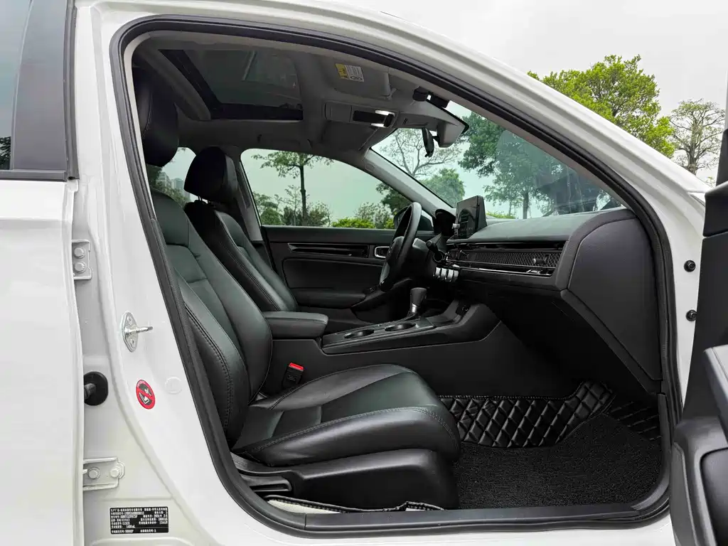 Honda Civic — миниатюра 10