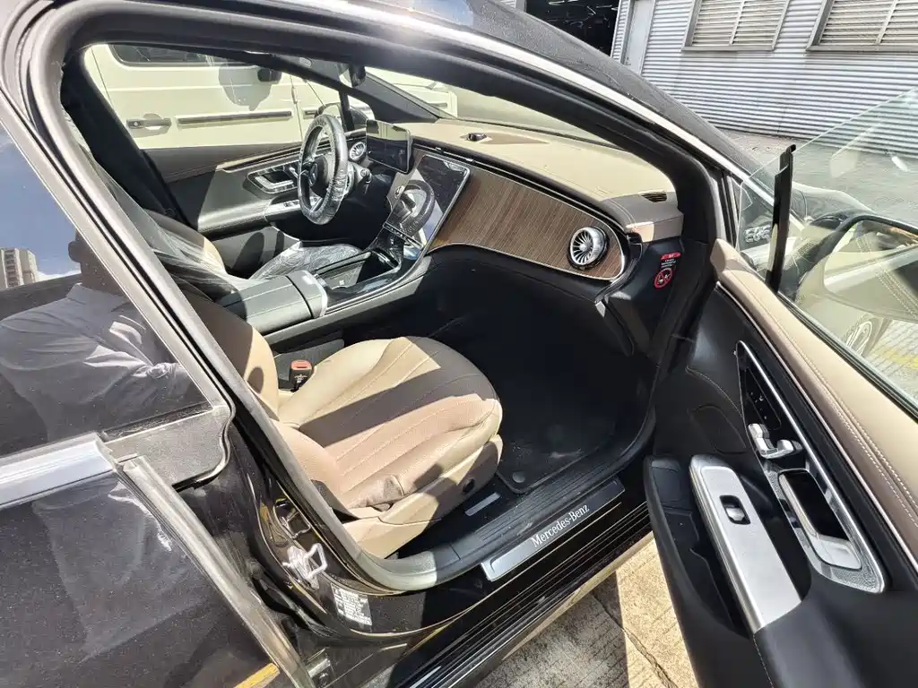 Mercedes-Benz EQE — миниатюра 8