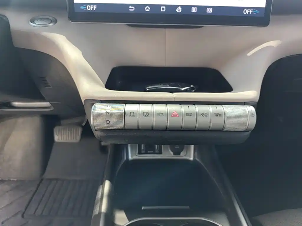 BYD Dolphin — миниатюра 10