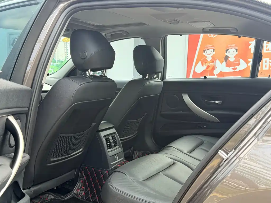 BMW 3 Series — миниатюра 9
