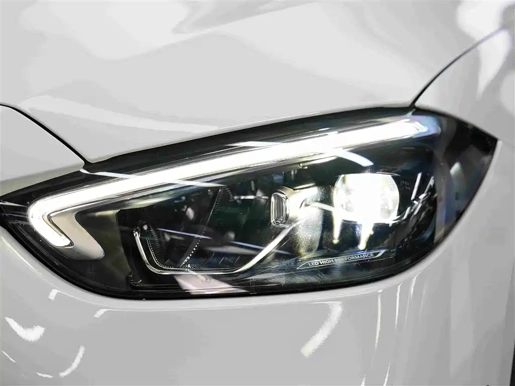 Mercedes-Benz C-Class New Energy — миниатюра 12