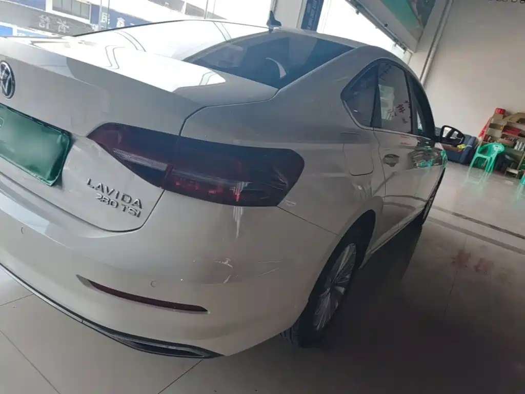 Volkswagen Lavida — миниатюра 8