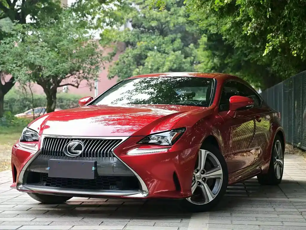 Lexus RC