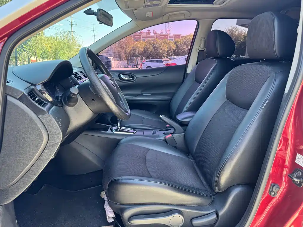 Nissan Tiida — миниатюра 4