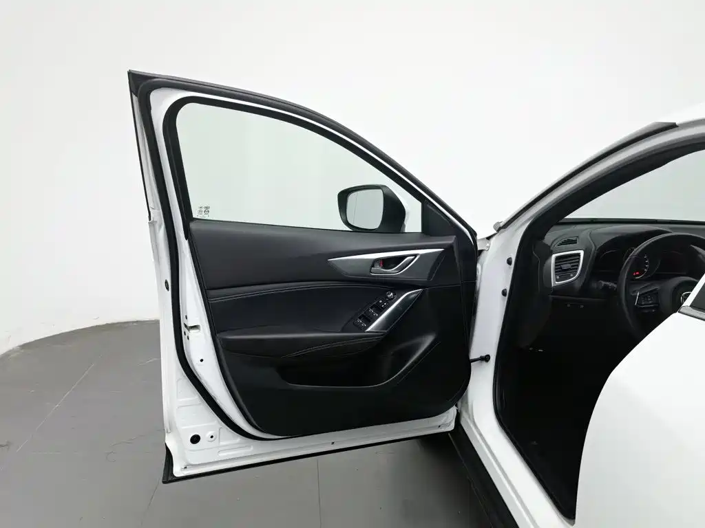 Mazda CX-4 — миниатюра 8