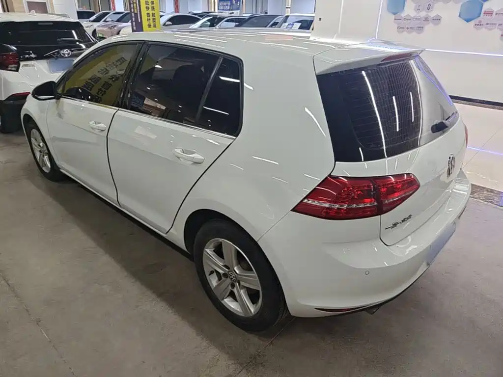 Volkswagen Golf 2015 1.4TSI AT Luxury