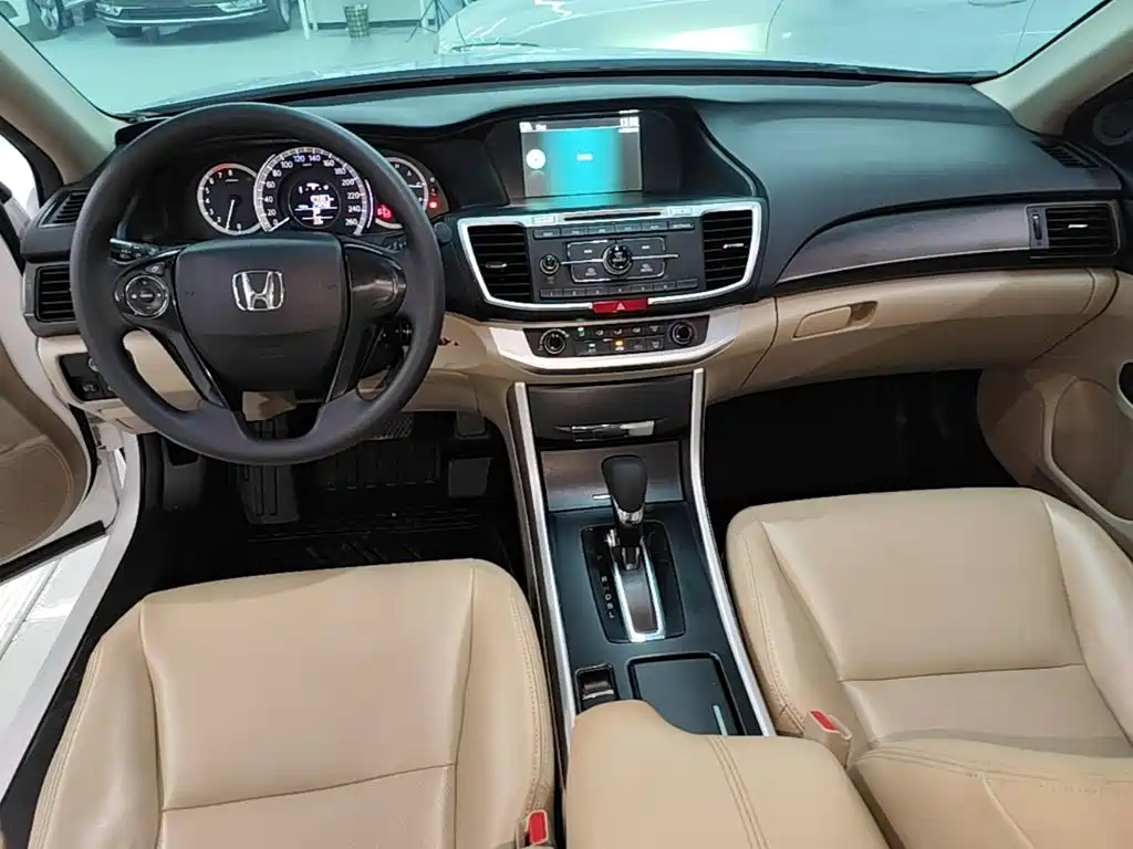 Honda Accord — миниатюра 10