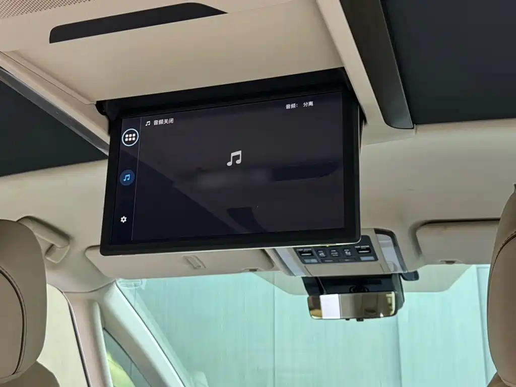 Toyota Vellfire — миниатюра 4
