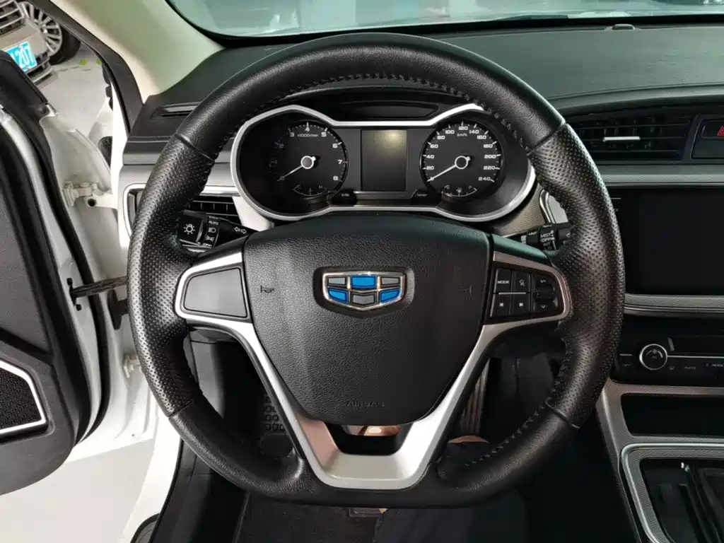 Geely Emgrand GL — миниатюра 11