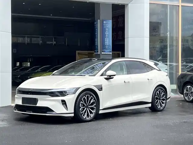 2025 Zeekr 007