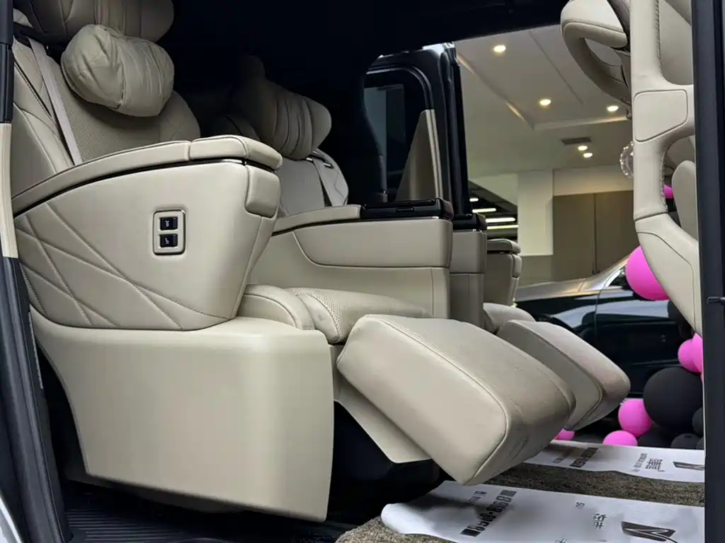 Toyota Vellfire — миниатюра 2