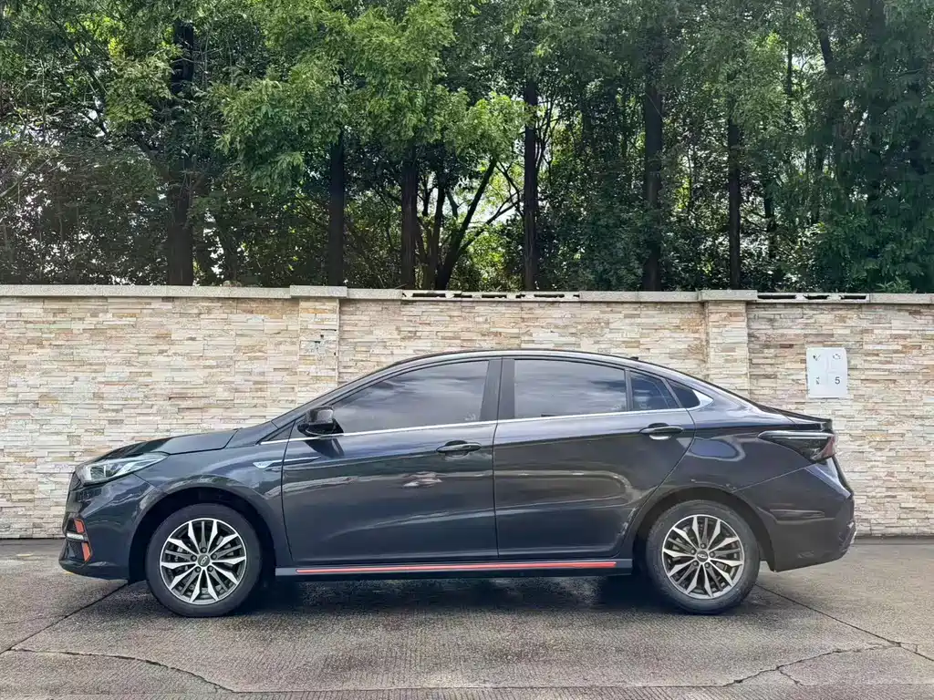 Chery Arrizo 5 PLUS — миниатюра 3